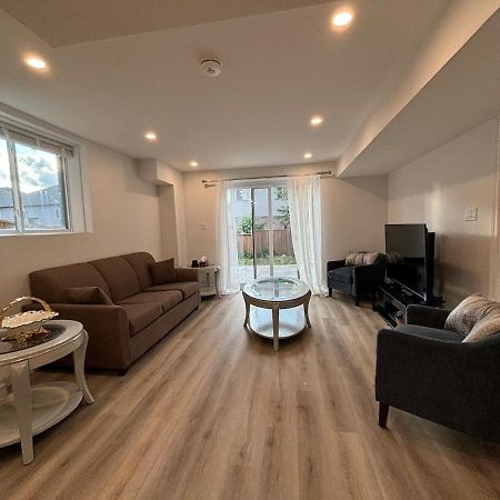 One-Bedroom Unit At Vista Hill Уотърлу Екстериор снимка